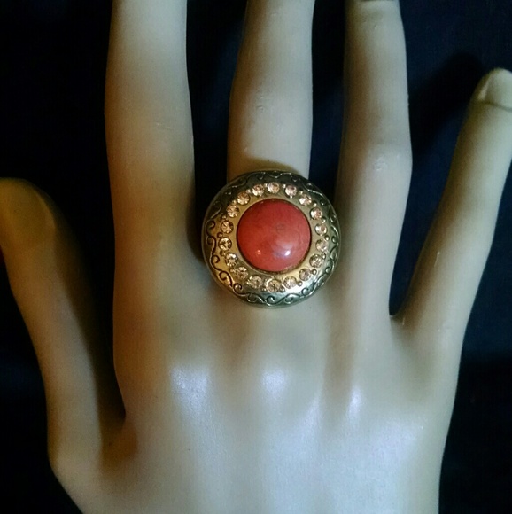 Beautiful vintage antique style sexy fashion ring
